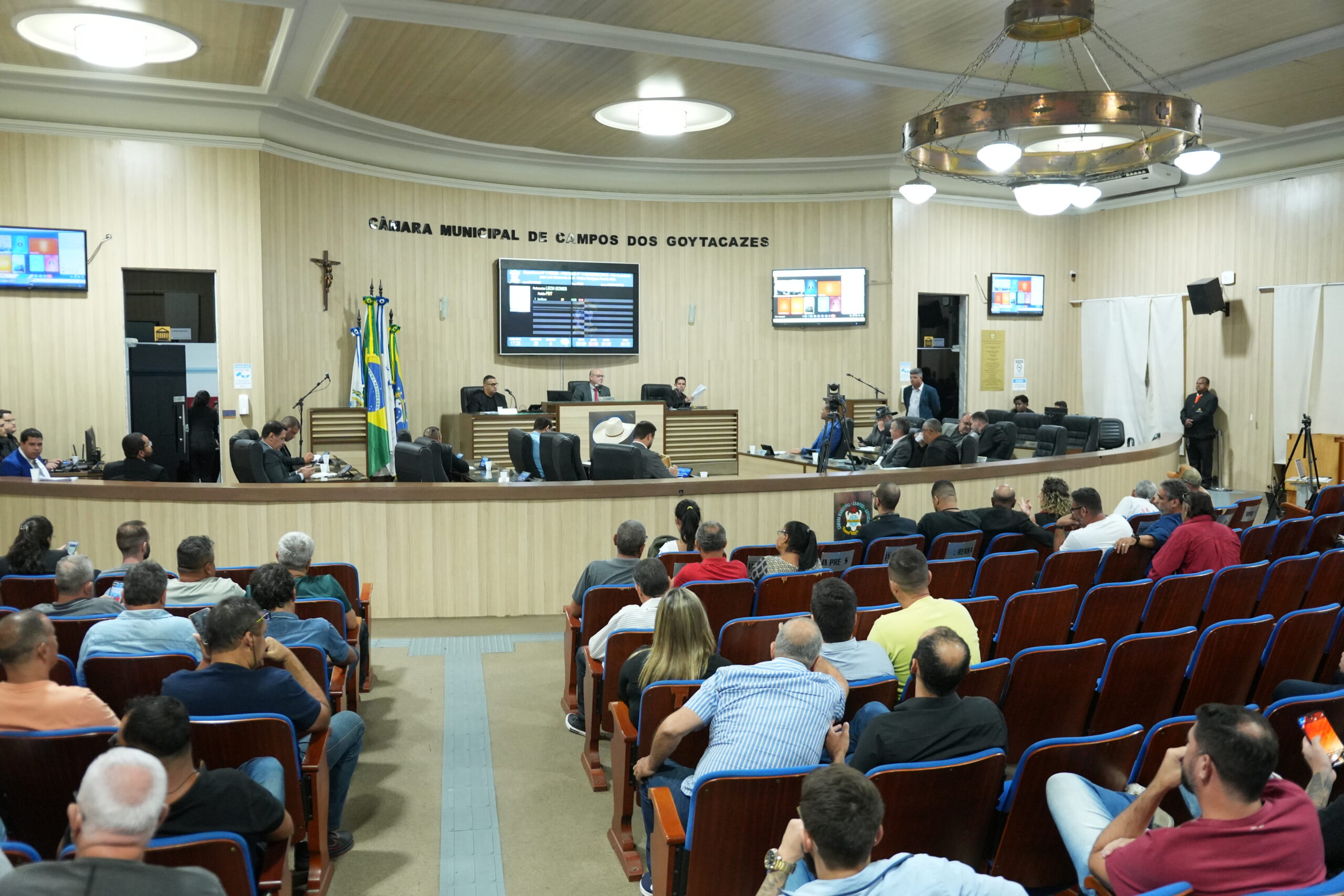 Projetos aprovados em sessão ordinária nesta quarta-feira