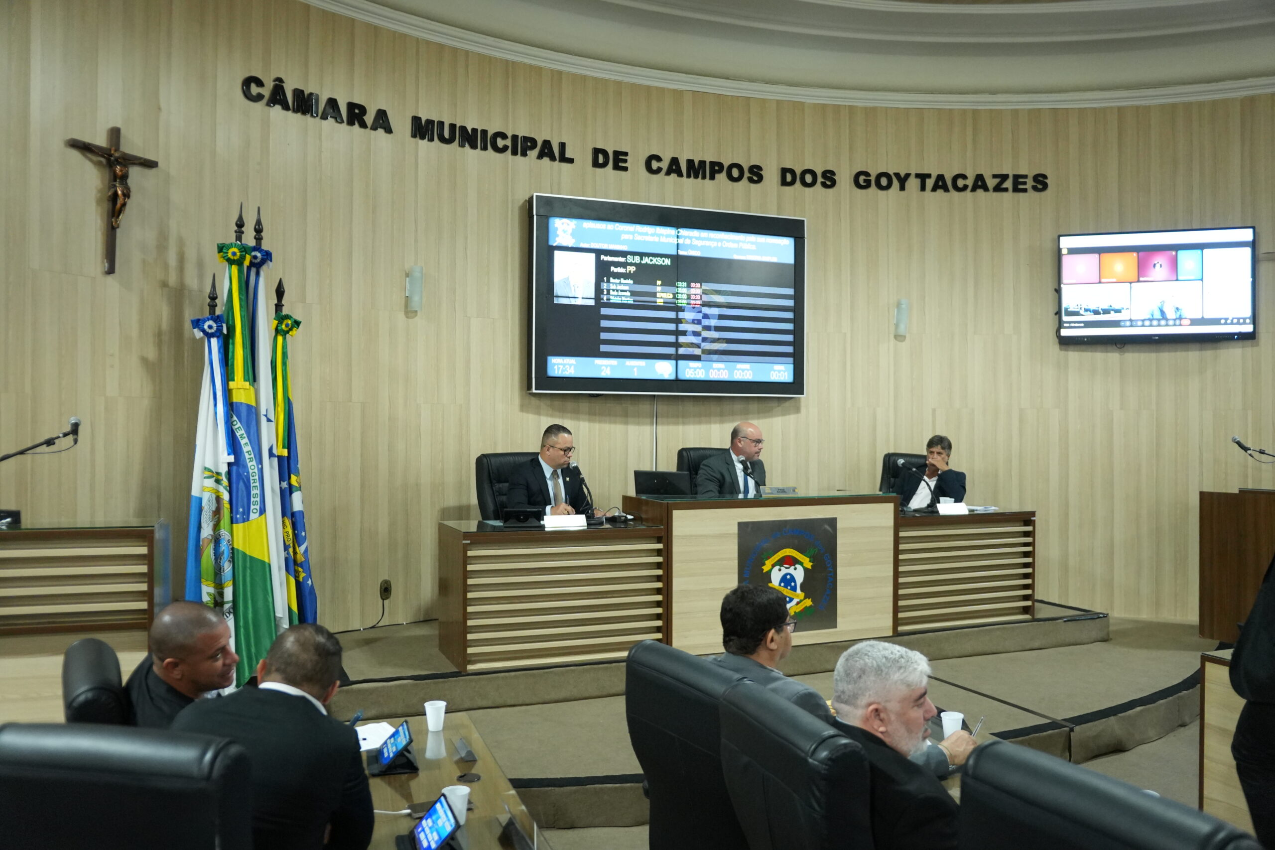 Vereadores aprovam três projetos em segundo turno